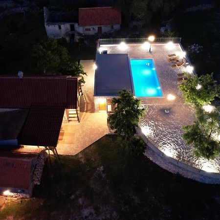 Patakun Holiday Home For 5, With Heated Pool Lecevica Buitenkant foto