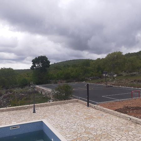 Patakun Holiday Home For 5, With Heated Pool Lecevica Buitenkant foto