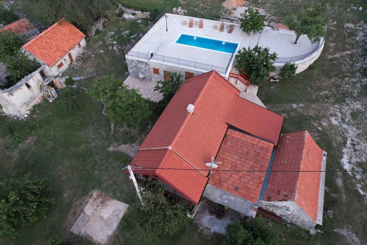 Patakun Holiday Home For 5, With Heated Pool Lecevica Buitenkant foto