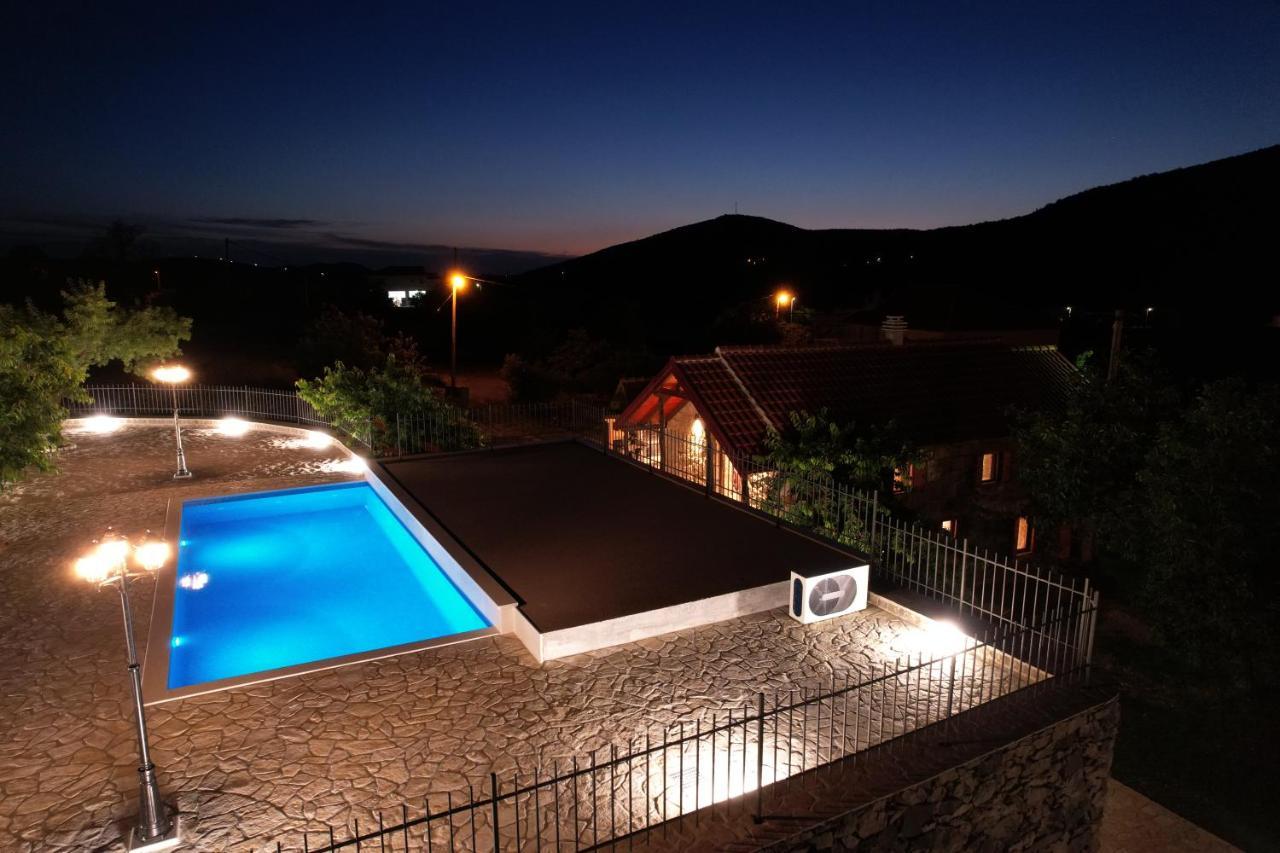 Patakun Holiday Home For 5, With Heated Pool Lecevica Buitenkant foto